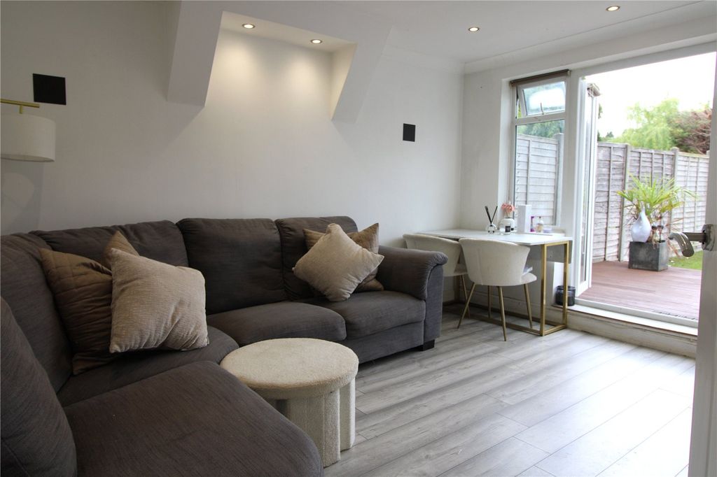 Property photo 2 of 12 Picture No. 02