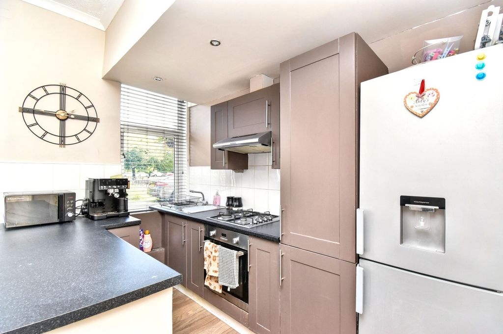 Property photo 3 of 9 Lounge/Kitchen Angle 2