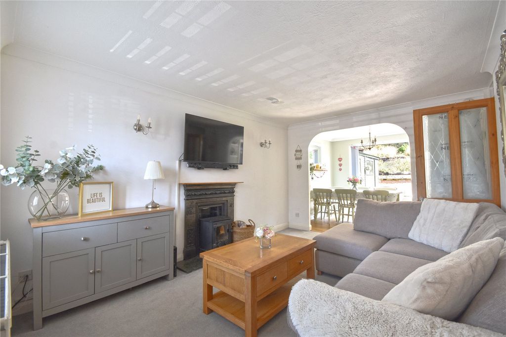 Property photo 3 of 11 Picture No. 23