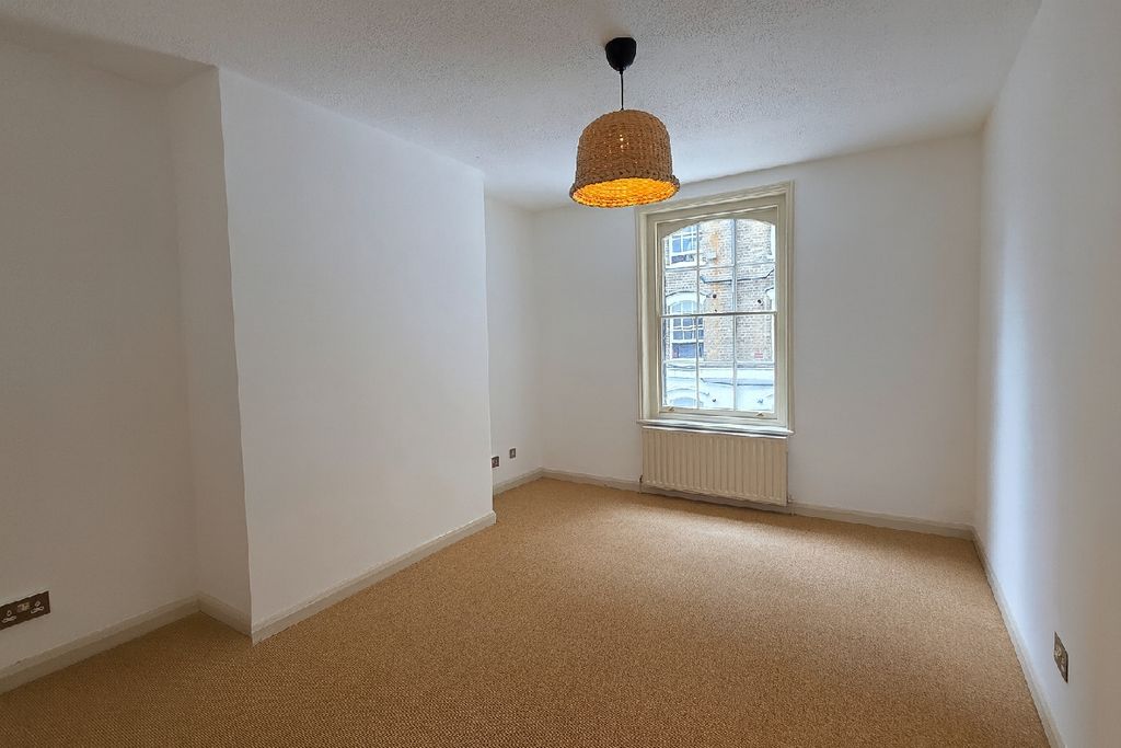 Property photo 2 of 10 Photo 1