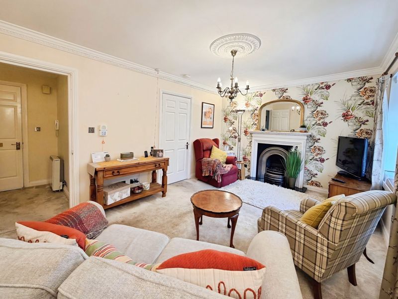 Property photo 3 of 11 Photo 9