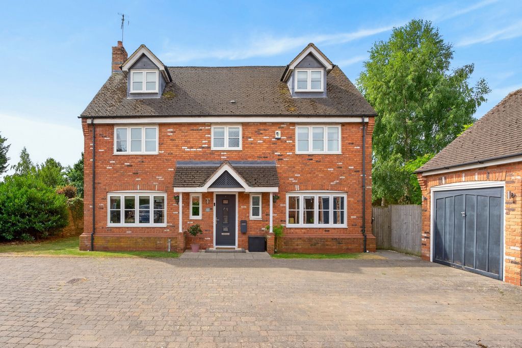 Property photo 1 of 35