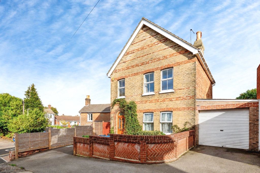 Property photo 1 of 23 Picture No. 27