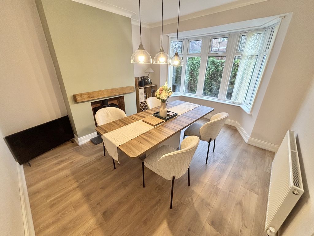 Property photo 2 of 25