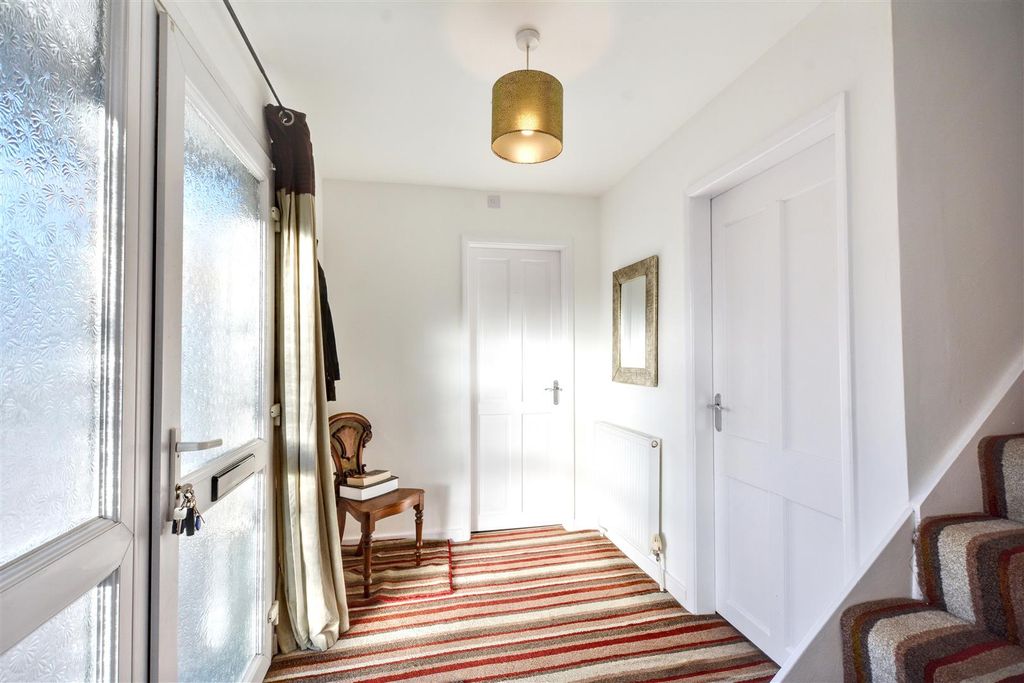 Property photo 2 of 23 Hallway_1.Jpeg