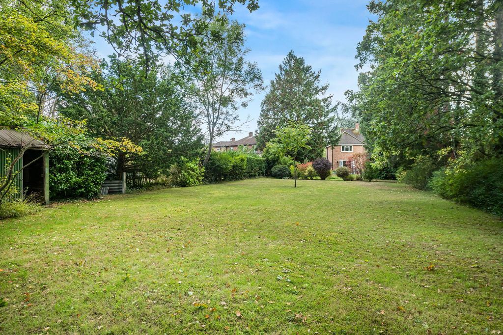 Property photo 2 of 19