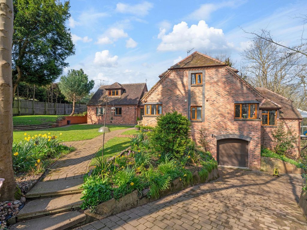 Property photo 2 of 32