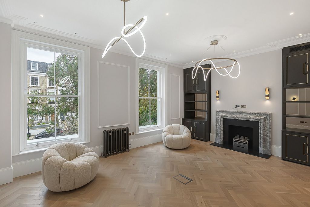 Property photo 2 of 20