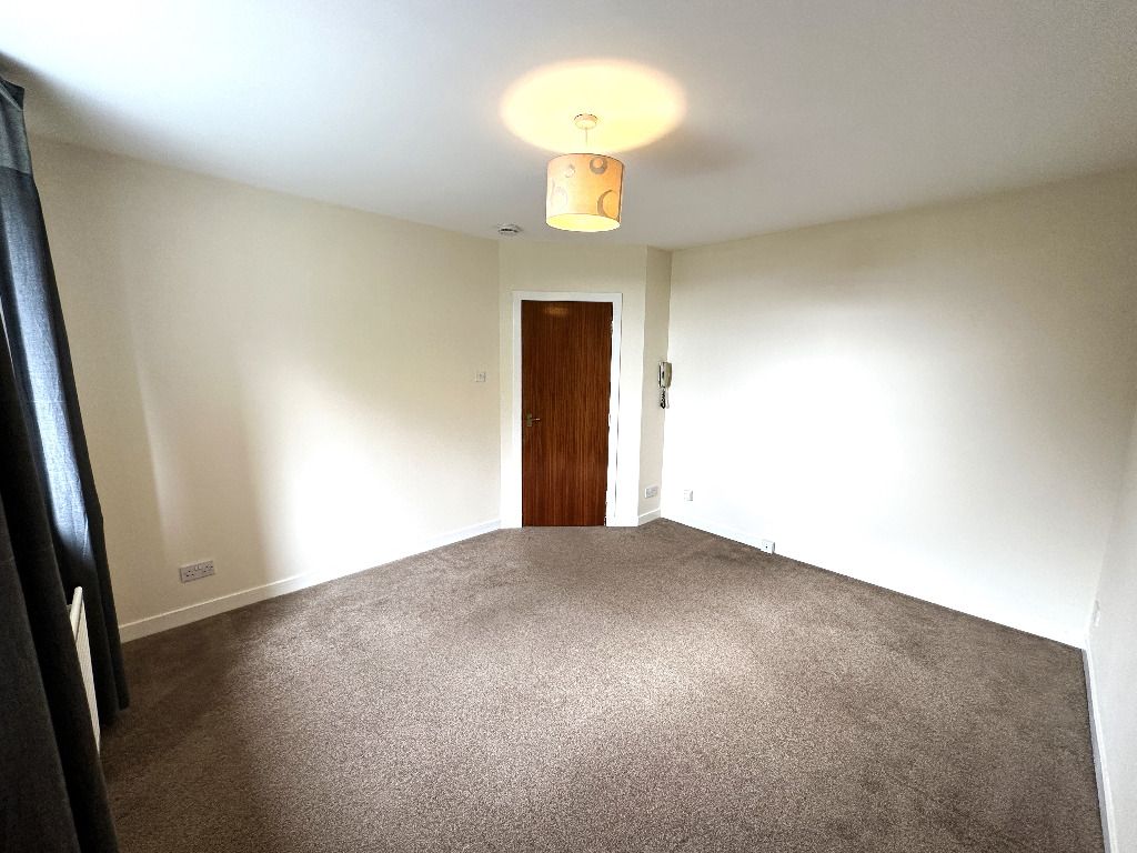 Property photo 3 of 10 Photo 3