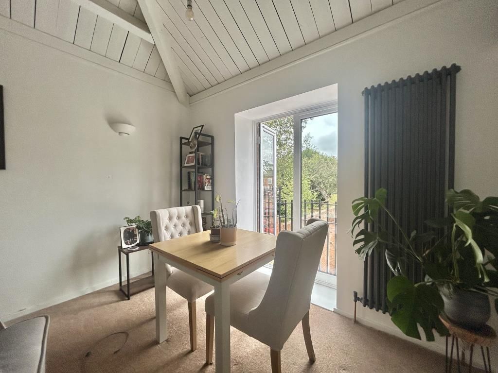 Property photo 1 of 7 Dining Area