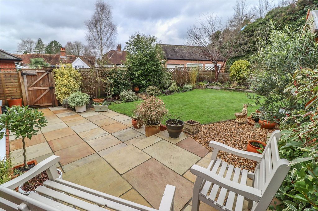 Property photo 3 of 22 Picture No. 23