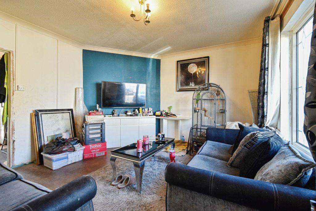 Property photo 3 of 15 Pbox-Img.Jpg