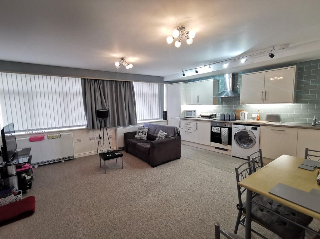 Property photo 2 of 10 0 General