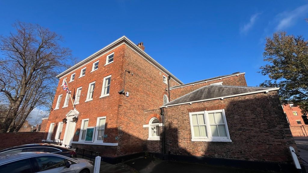 Property photo 2 of 9 Photo 11