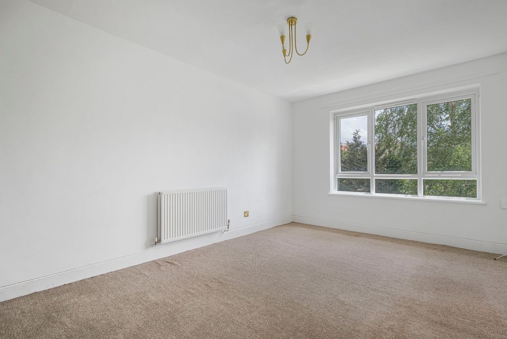 Property photo 3 of 10 Picture No. 01