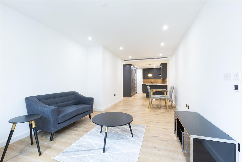 Property photo 3 of 11 77, 1 Emery Way 4.Jpg