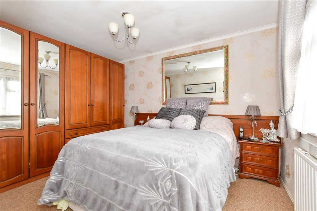 Property photo 1 of 9 Bedroom 1