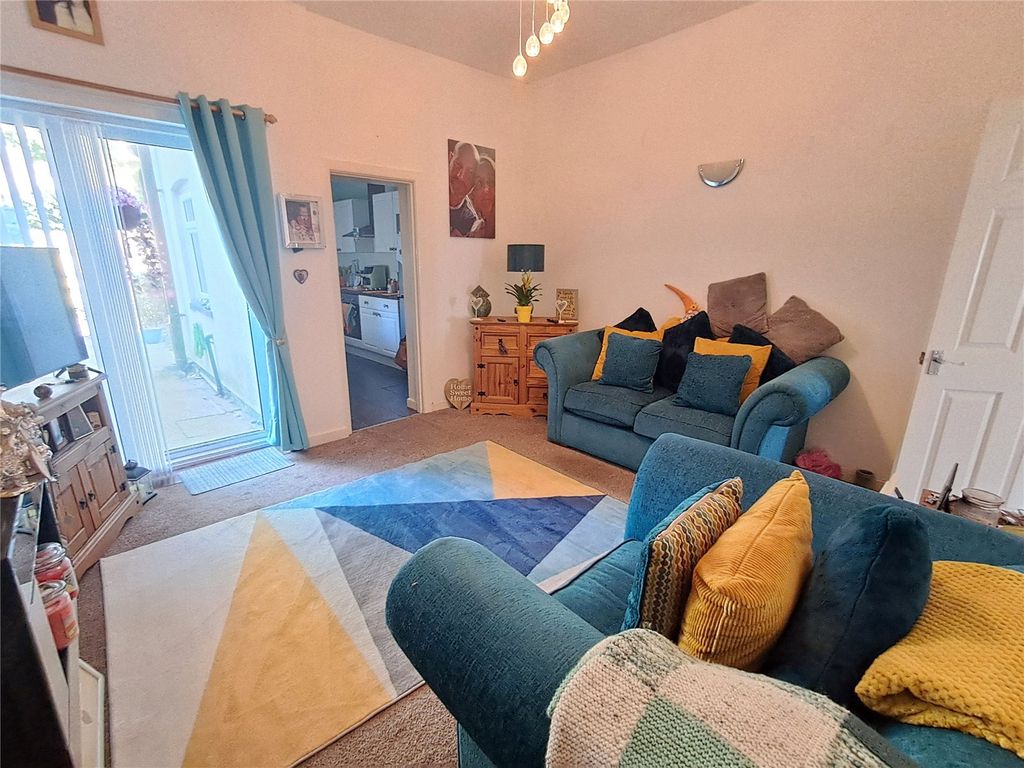 Property photo 2 of 9 Picture No. 02