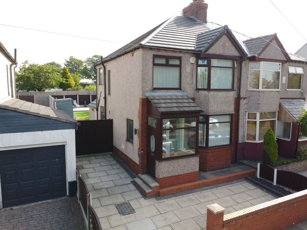 Property photo 2 of 28