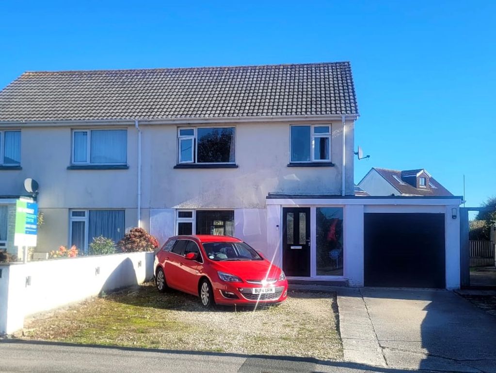 Property photo 1 of 18 External