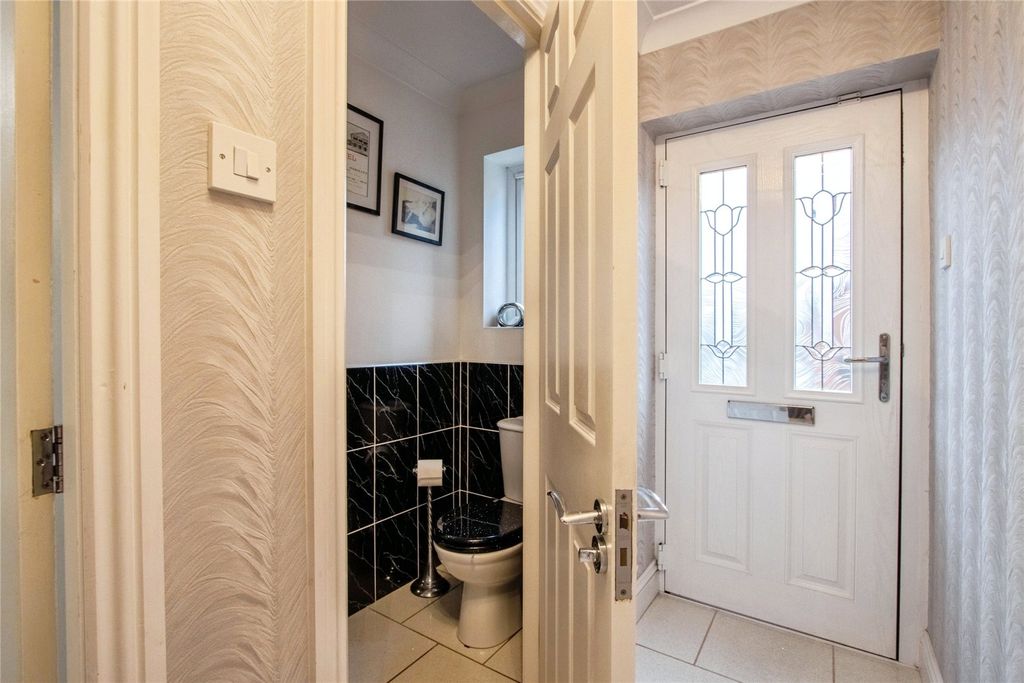 Property photo 2 of 20 Picture No. 26