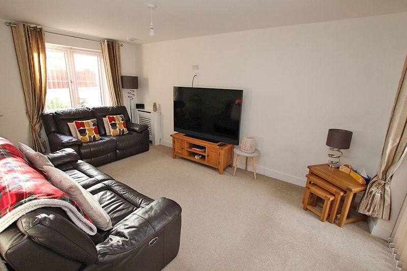 Property photo 3 of 22 Photo 16