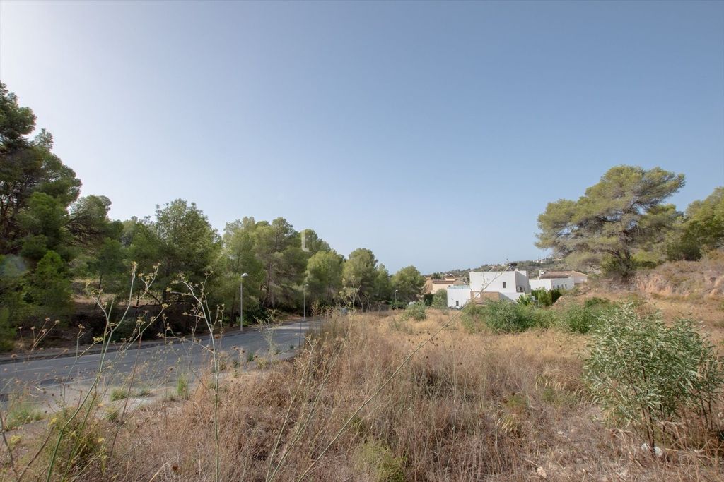 Property photo 1 of 5