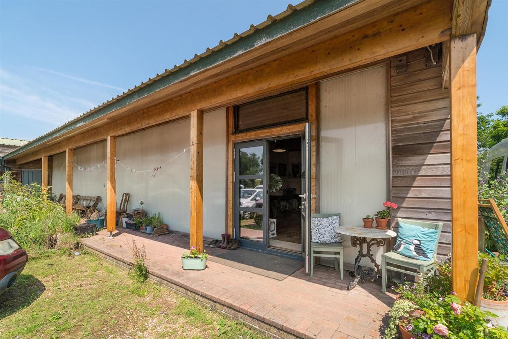 Property photo 2 of 31 2168-001-Websize.Jpeg