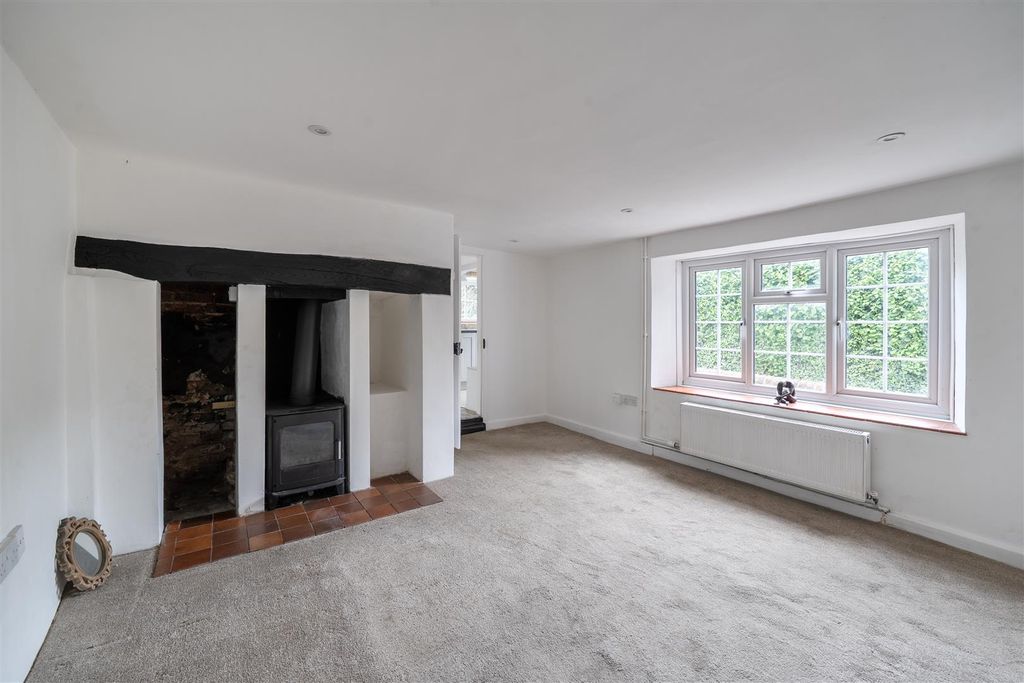 Property photo 2 of 15 1469757-7-6A2044402c335.Jpg