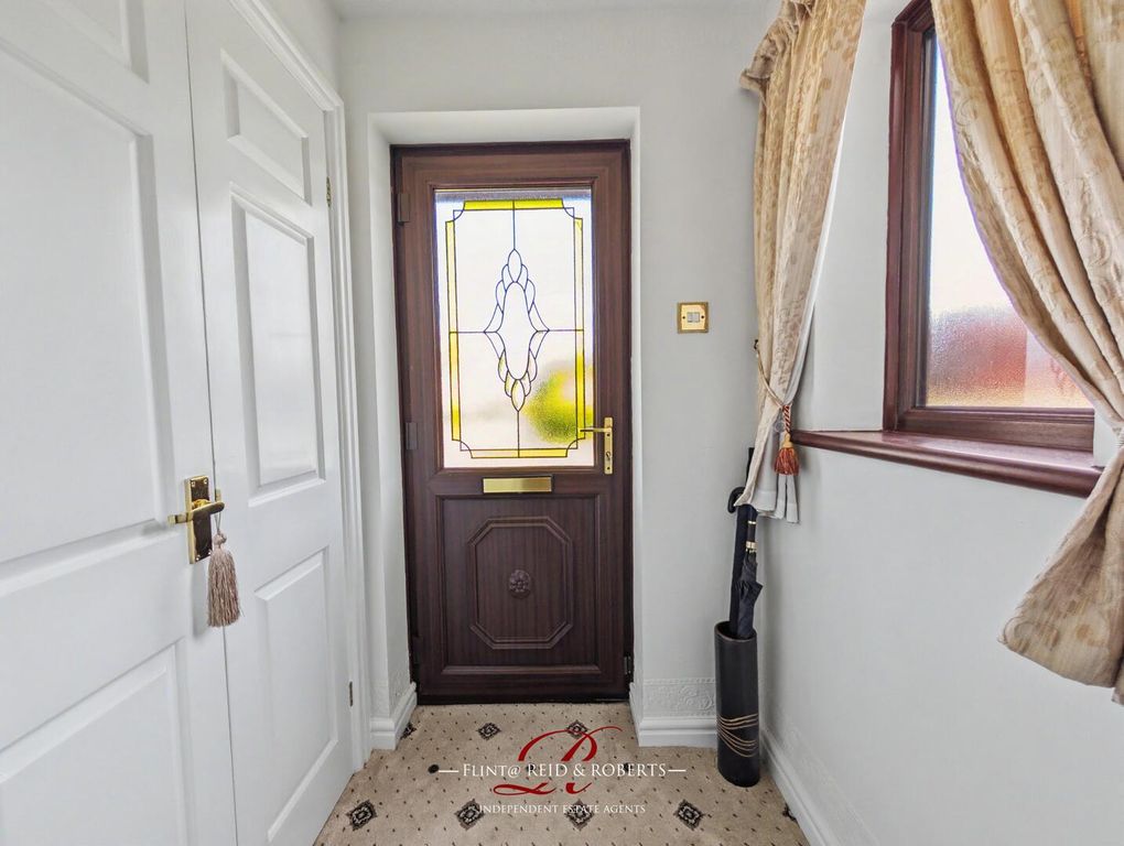 Property photo 2 of 27 Hallway