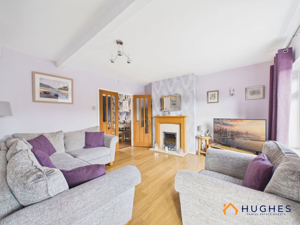 Property photo 2 of 26