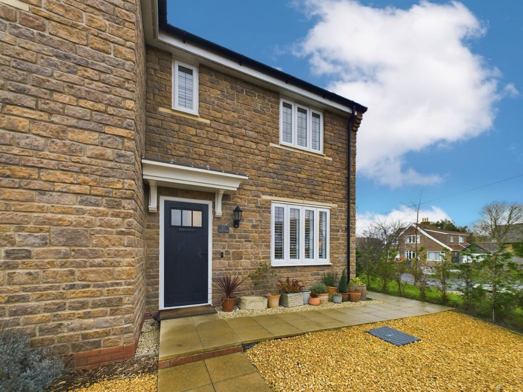 Property photo 1 of 13 Front