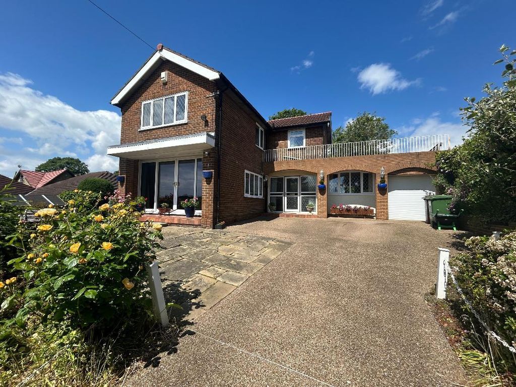 Property photo 1 of 34 2 Royd Moor.Jpg