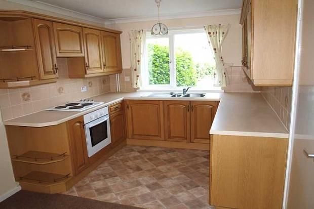 Property photo 2 of 14 Kitchen