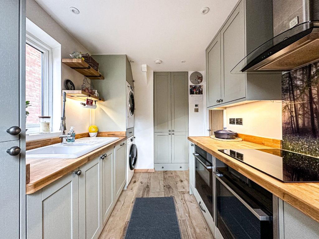 Property photo 3 of 22 4729878