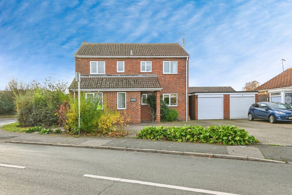 Property photo 2 of 16 Front