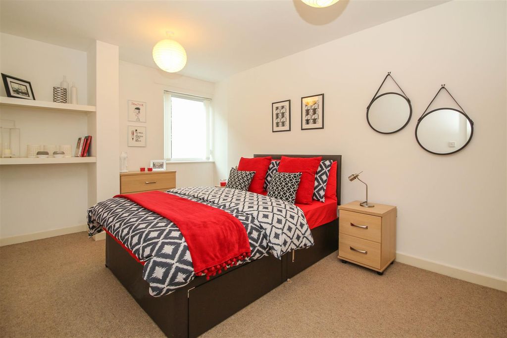 Property photo 3 of 6