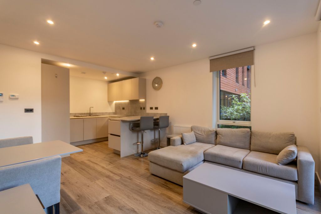 Property photo 3 of 25