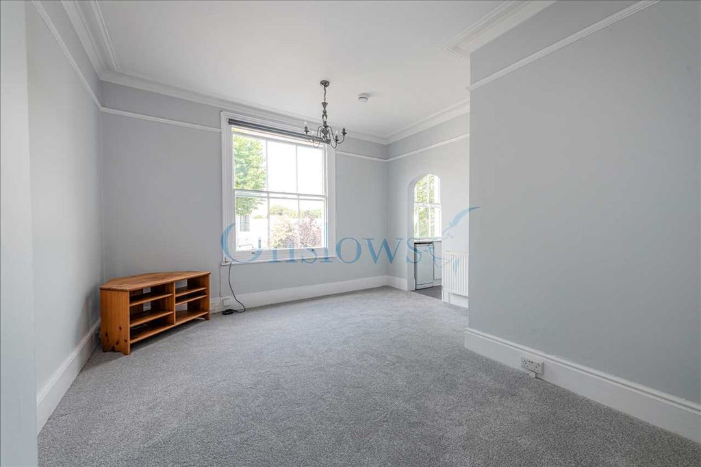 Property photo 1 of 16 Main Picture
