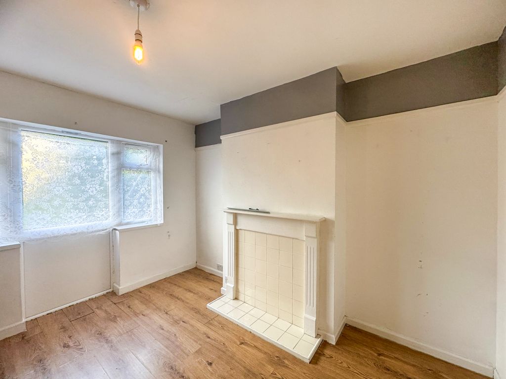 Property photo 3 of 8 Dining Room