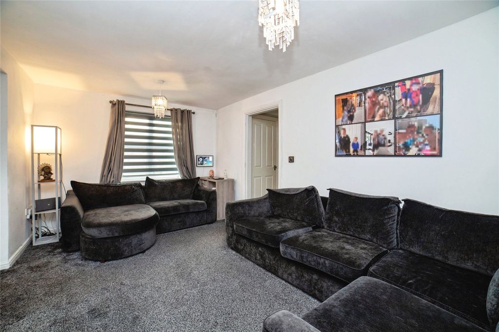 Property photo 3 of 15 Picture No. 10