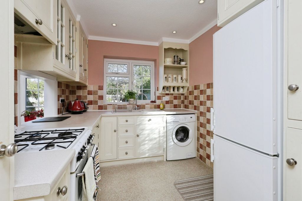 Property photo 3 of 18 Photo