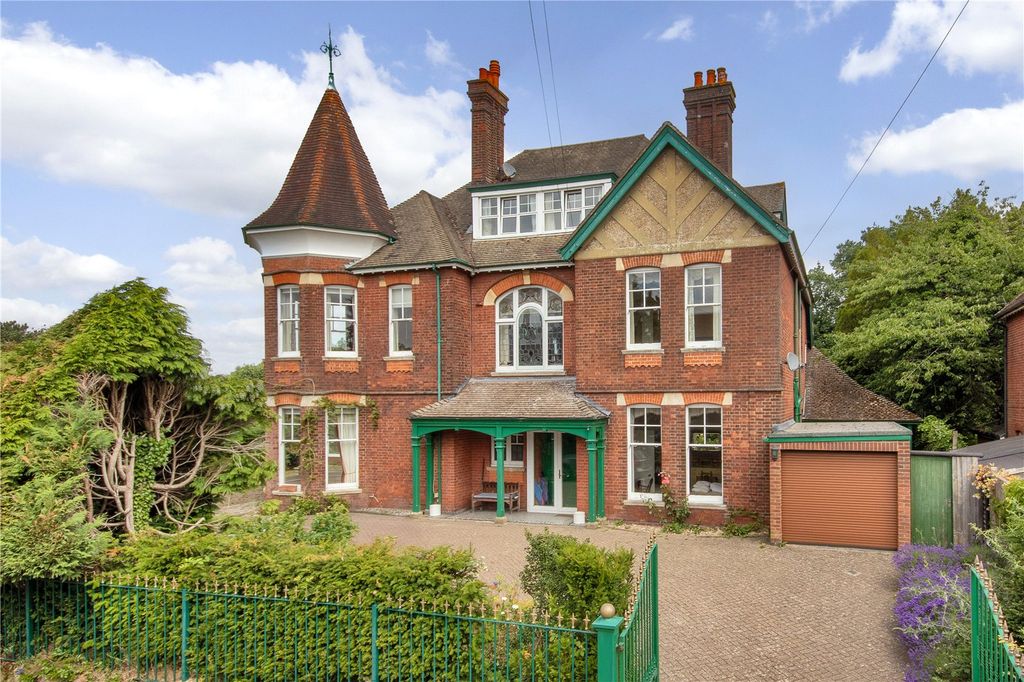 Property photo 1 of 18 Westbourne