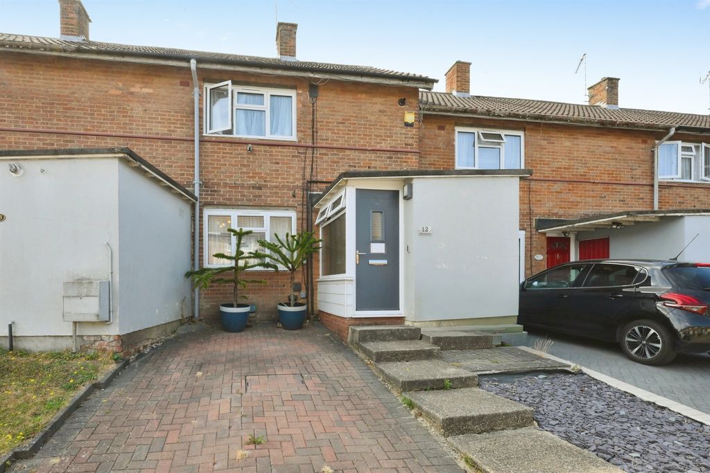 Property photo 1 of 12