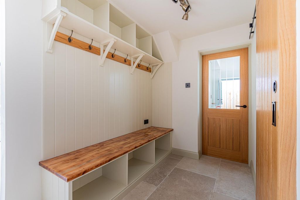 Property photo 2 of 21 4 New-5.Jpg