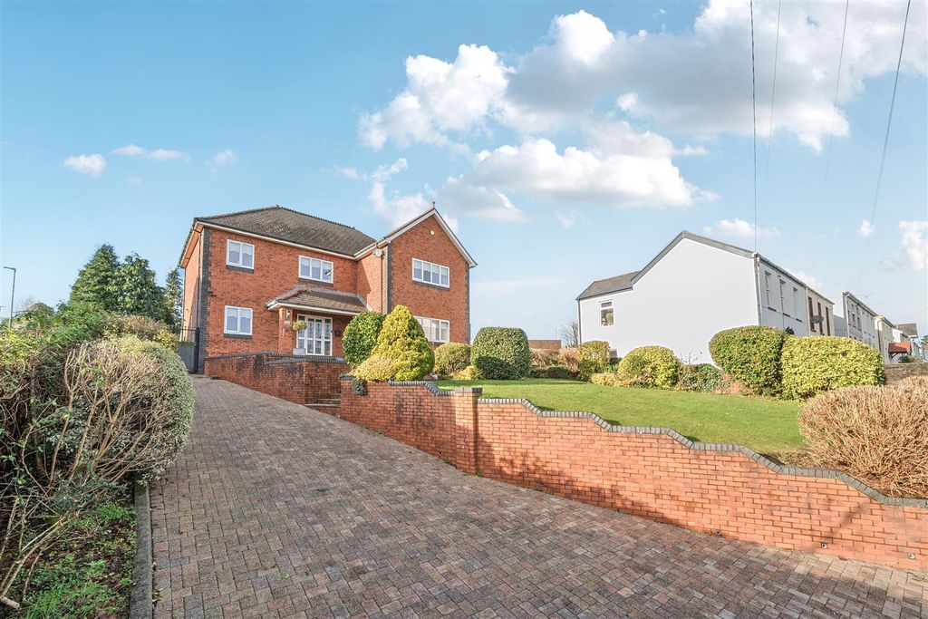 Property photo 1 of 24