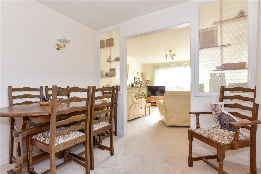 Property photo 2 of 13 Dining Area