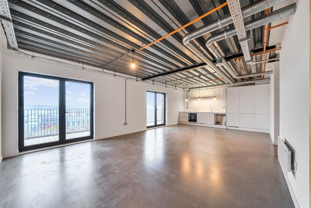 Property photo 1 of 13 1381364-1-69148Bab72Ff9.Jpg