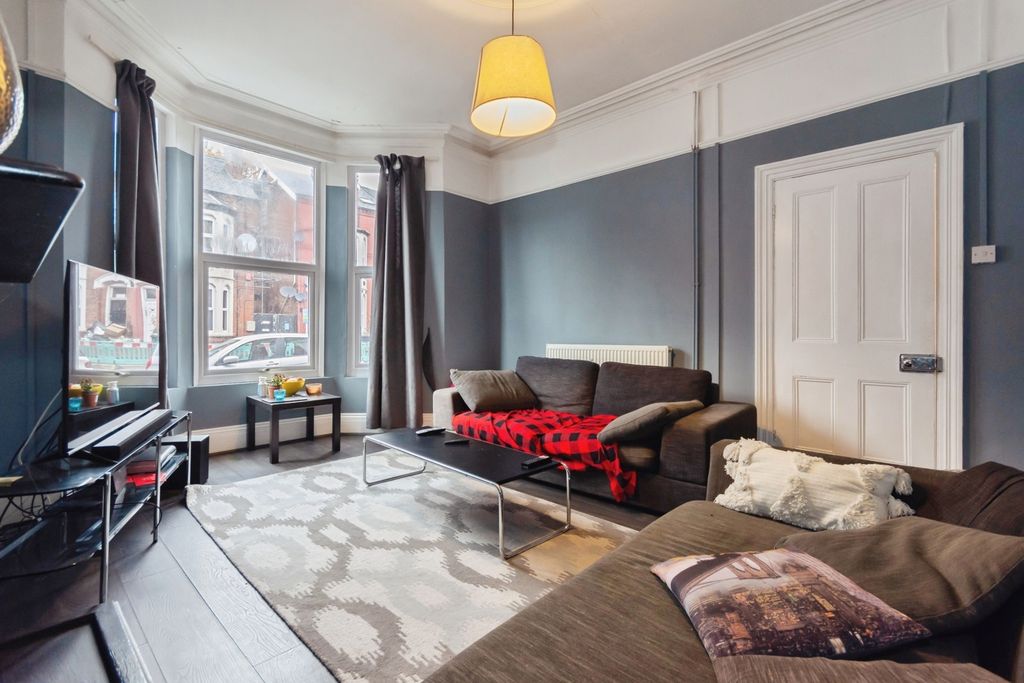 Property photo 3 of 27 Pbox-Img.Jpg