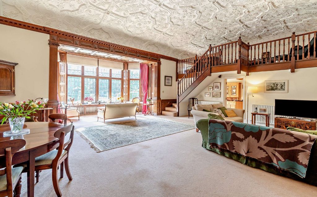Property photo 2 of 24 Drawing Room